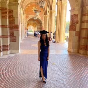 Meet your Posher, Priscilla